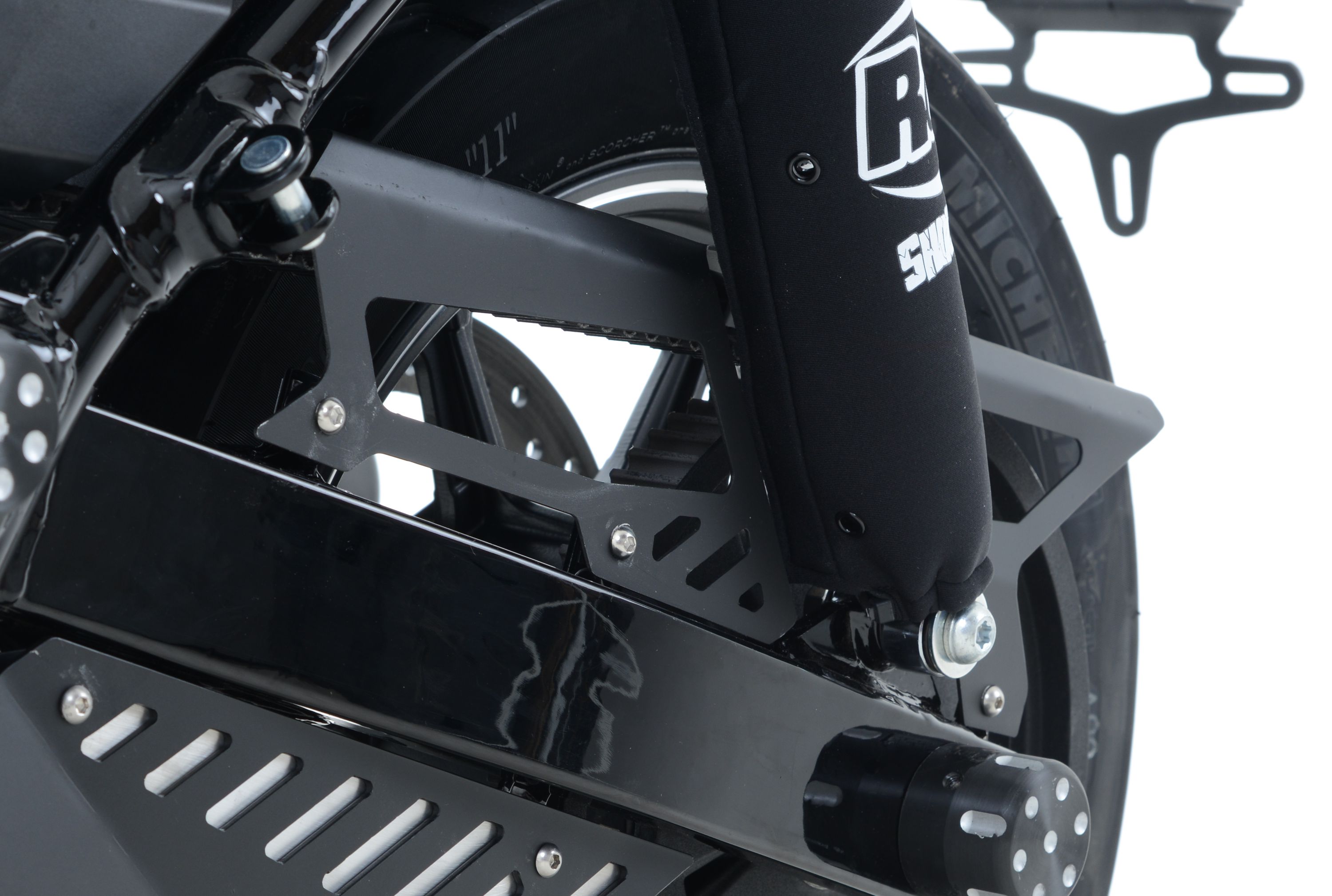 Protection supérieure de courroie R&G Racing XG750 Street (14-18)