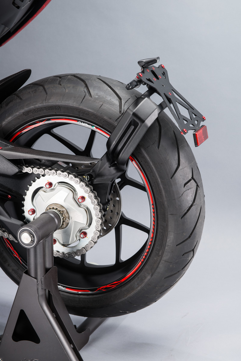 Support de plaque LighTech réglable Rivale 800 (14-18)