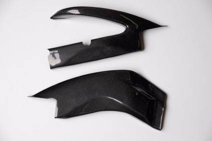 Couvre bras oscillant LighTech carbone brillant GSX-R1000 (09-16)