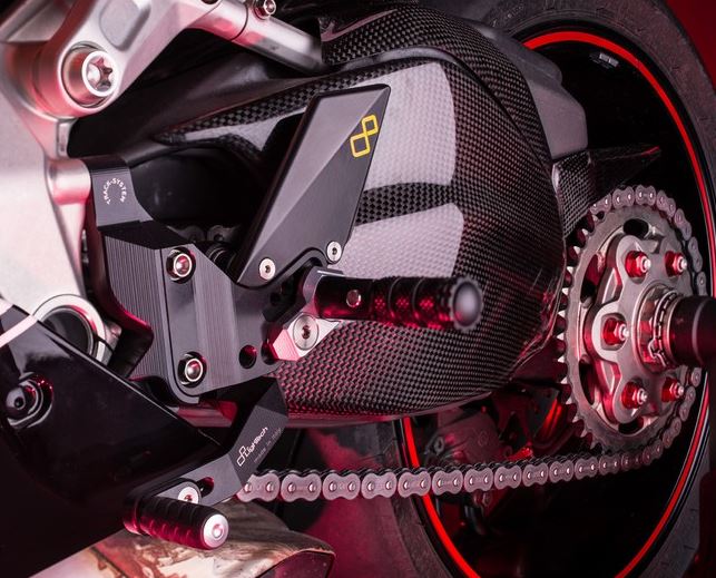Couvre bras oscillant LighTech carbone brillant 1199 Panigale