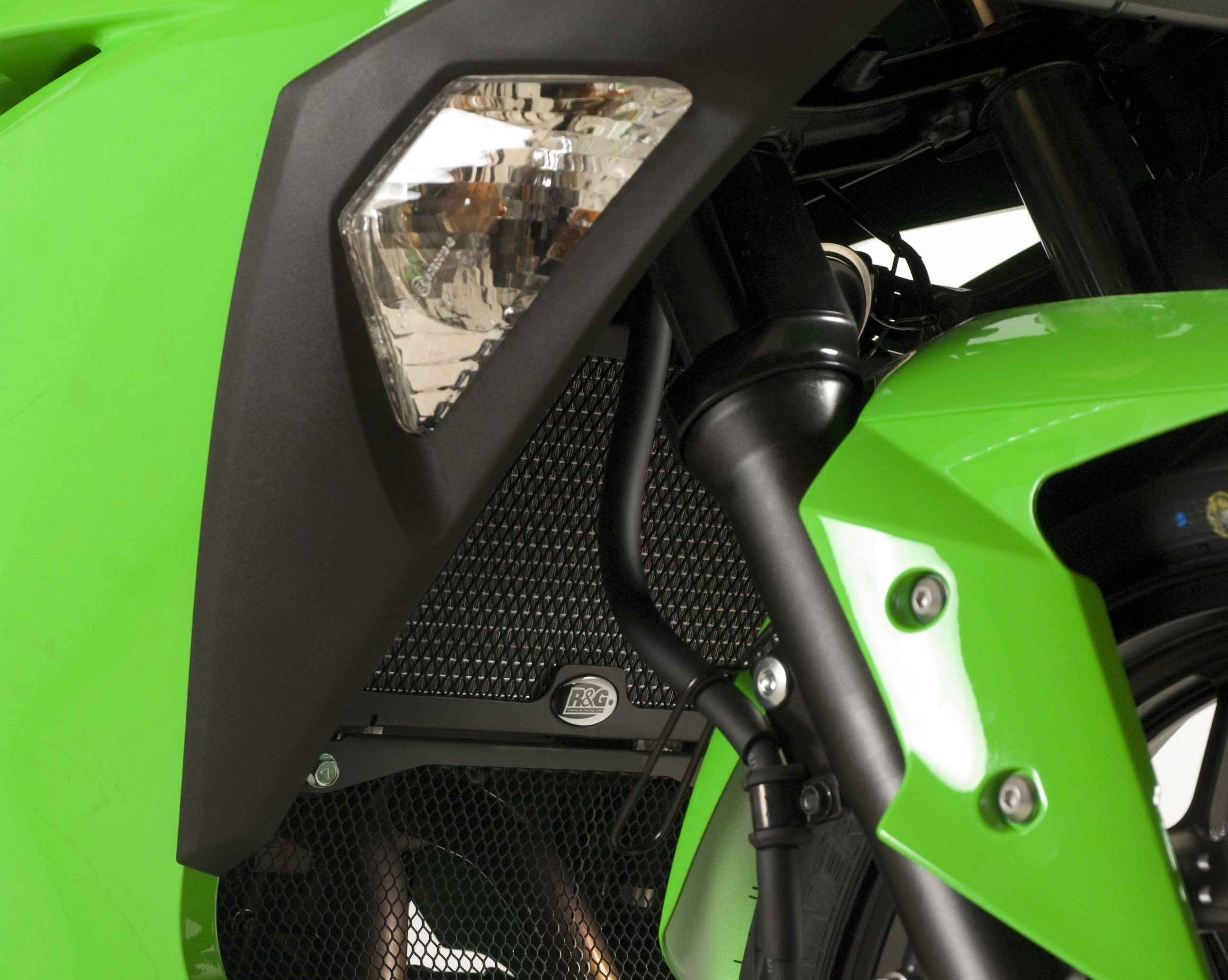 Protection de radiateur noire R&G Ninja 250R / 300 (08-16), Z300 (15-16)