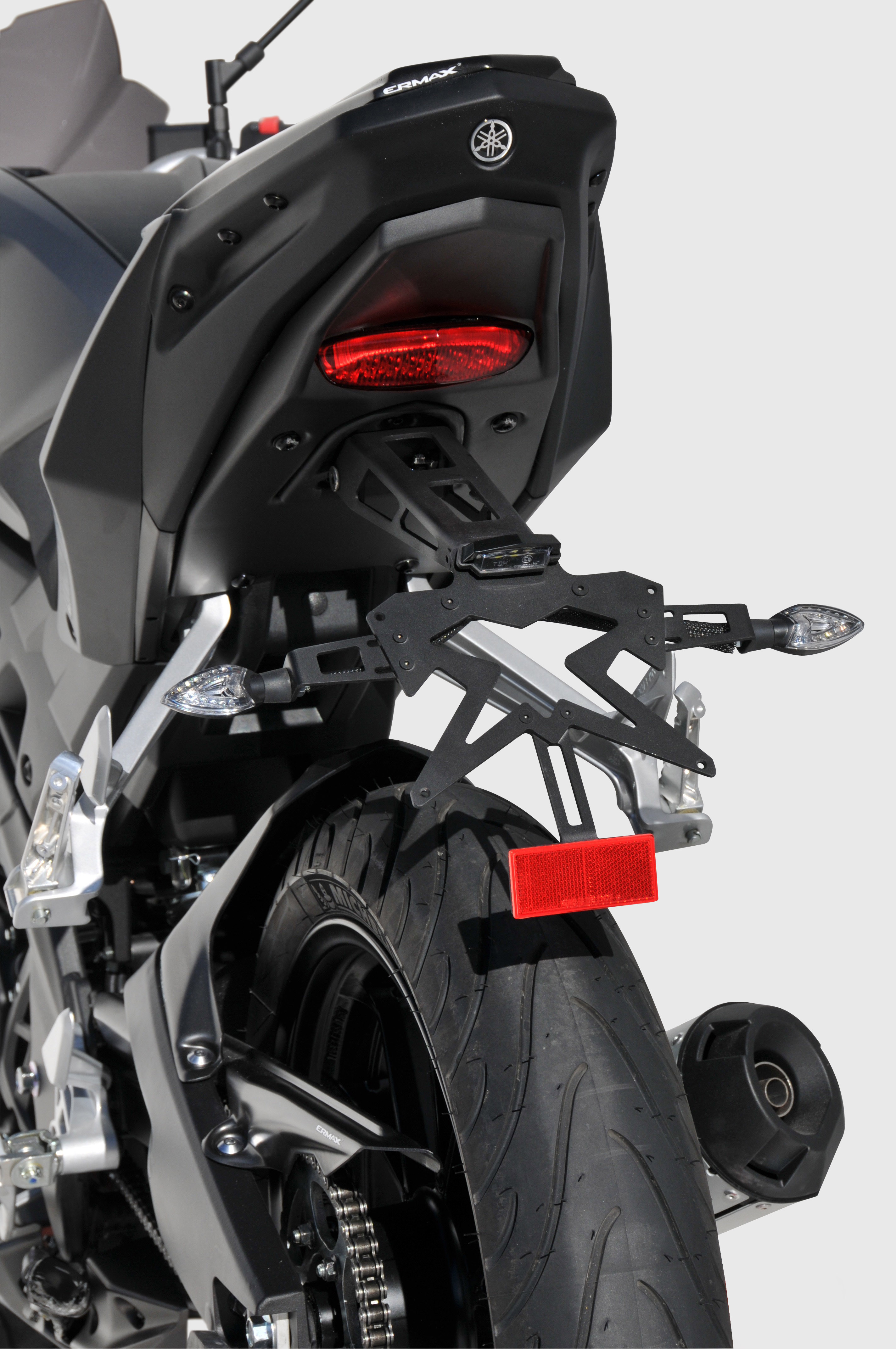 Passage de roue Ermax MT-125 (2014-2019)