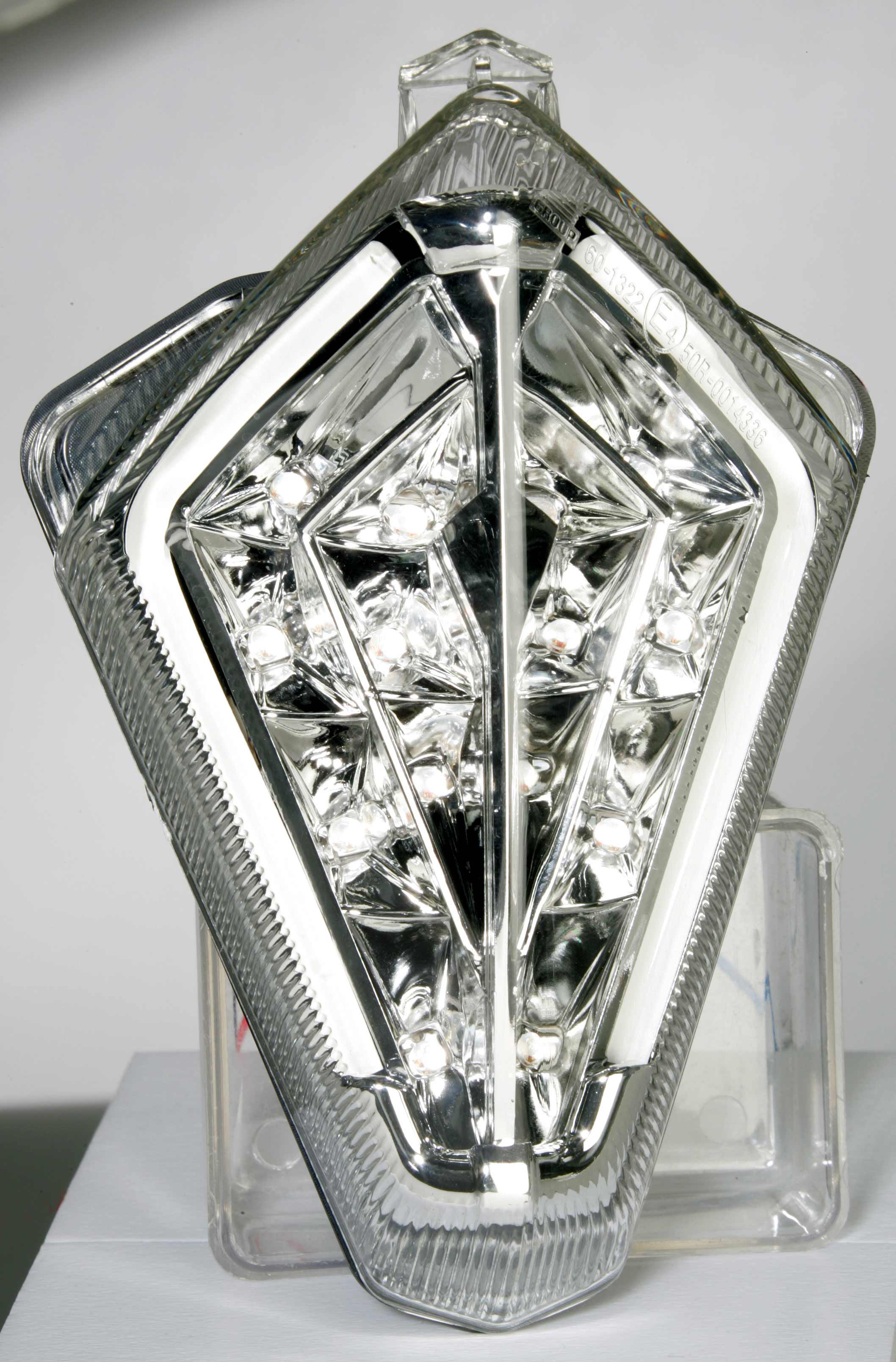 Feu AR blanc à led avec clignotants et néon Ermax YZF-R1 (07-08)