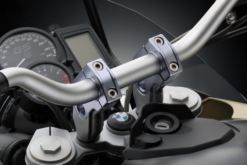 Pontets rehaussés et reculés Rizoma F800GS Adventure (13-15)