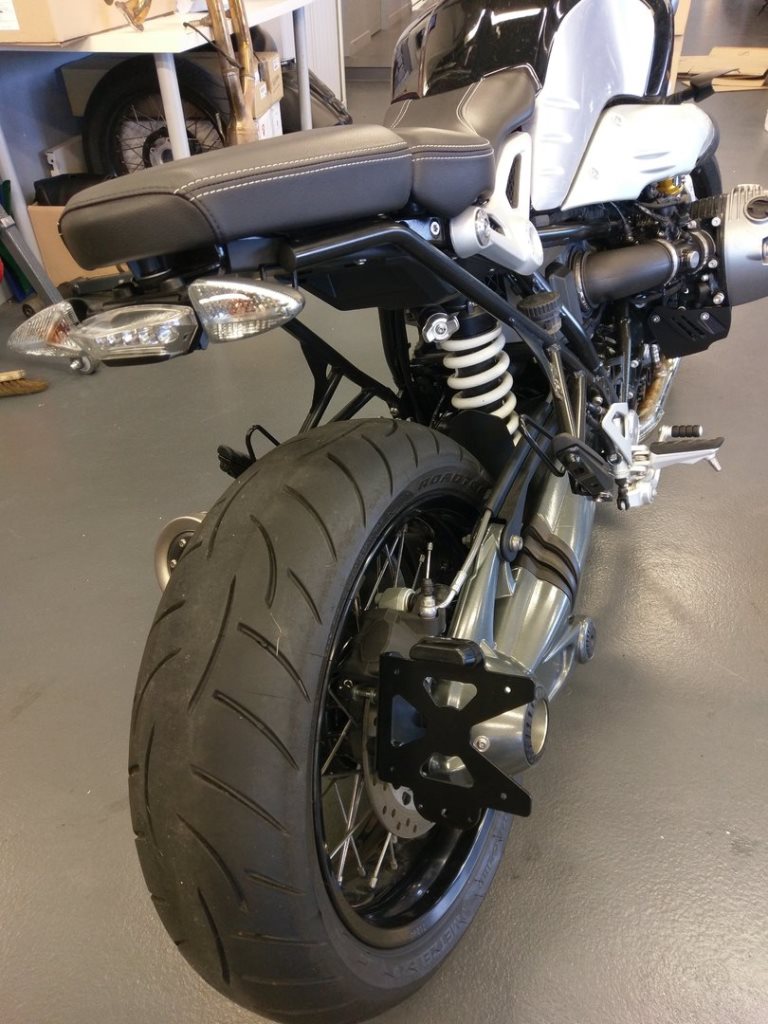 Support de plaque latérale R NINE T (2014-2017)