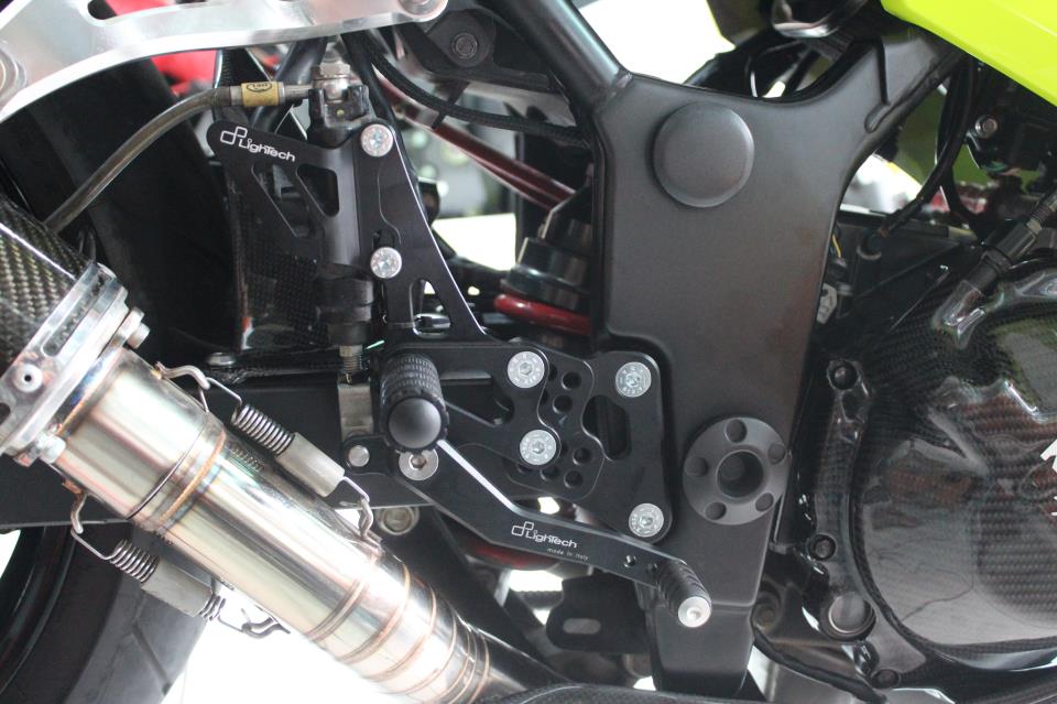 Commandes reculées fixes Lightech Ninja 250 / 300 (08-16)