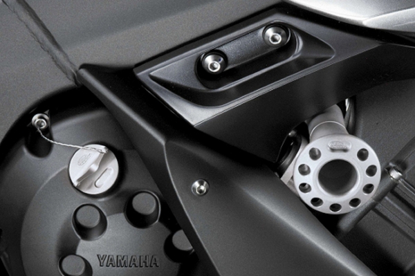 Roulettes de Protection moteur DPM-race pour YZF R1 2004-05