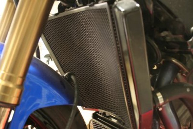 Protection de radiateur noire R&G GSX-R1000 (2007-2008)