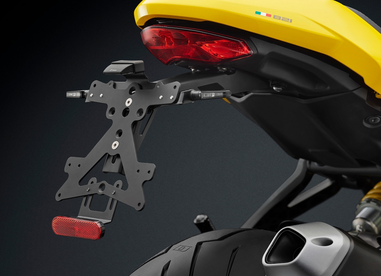 Support d'immatriculation FOX Rizoma Monster 821 (18-19)