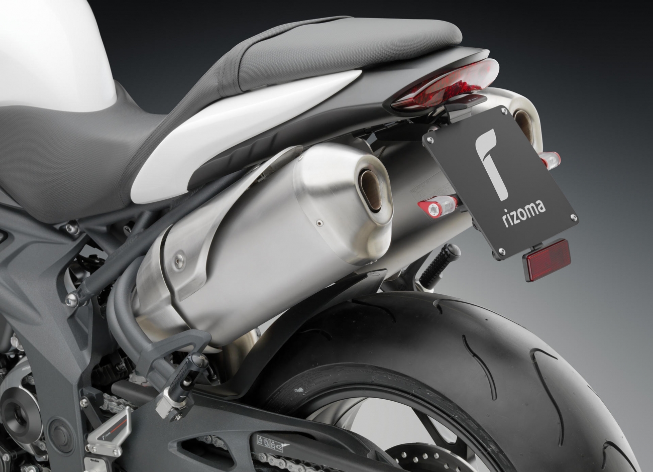 Support d'immatriculation FOX Rizoma Speed Triple 1050 / R (11-15)