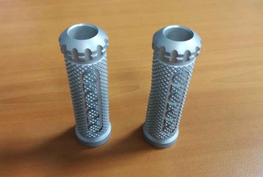 Repose-pieds AV / AR pour commandes reculées DPM Race R-0485