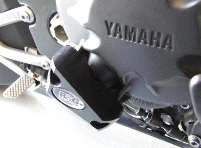 Slider moteur droit R&G YZF-R1 (2007-2014)