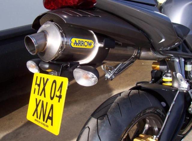 Support de plaque R&G Daytona 675 / R (06-12) silencieux Arrow Rond