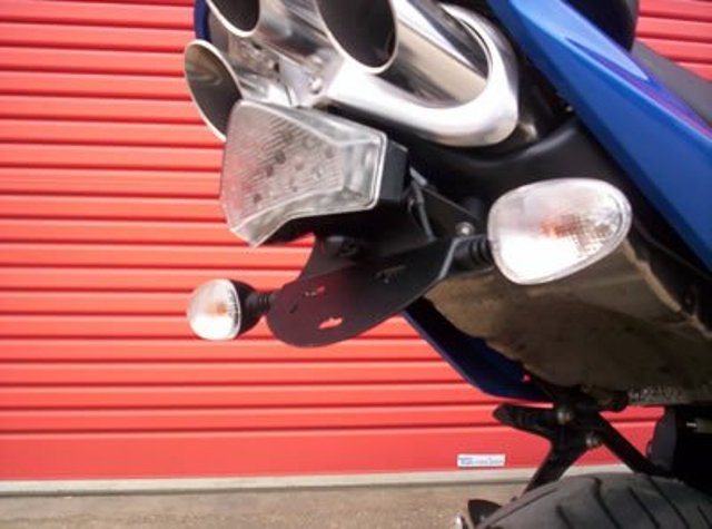 Support de plaque R&G Sprint ST 1050 (2005-2010)