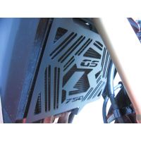 Grille de radiateur noire GSR750 (11-16)